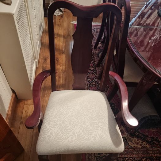 table and chairs