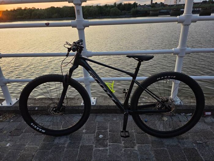 Large 2026 Scott Scale 935