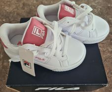 girls FILA runners