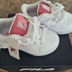girls FILA runners