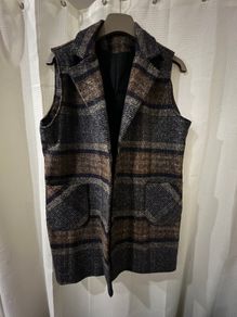 Check Sleeveless Jacket