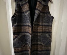 Check Sleeveless Jacket