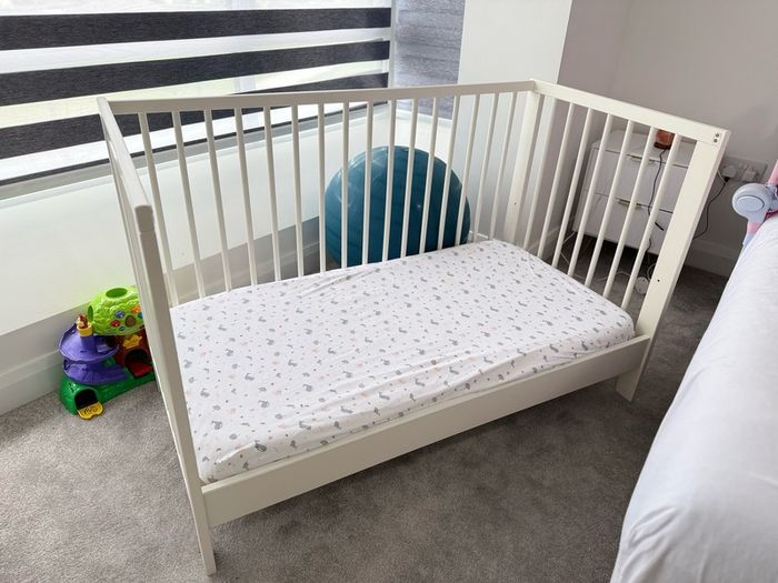 Crib cot baby Like brand new never used