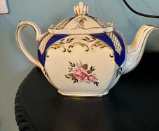 Sadler Teapot
