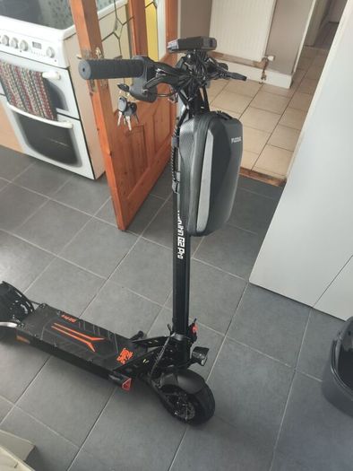 electric scooter