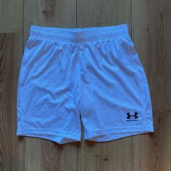 Boys Under Armour Shorts 10-12years