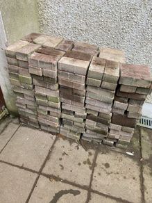 red bricks