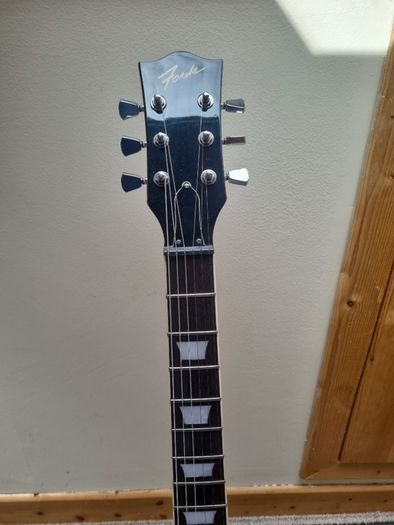 Les Paul Style Electric Guitar