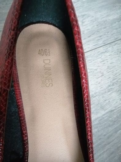 Dunnes ladies flats