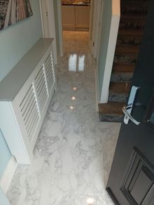 Aqualine Arctic White 8mm Tile-Effect Laminate - 2.7m2 Box