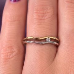 Vintage 9ct gold wave ring with diamond, new old stock