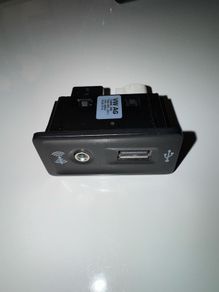 Vw Golf MK7 USB port