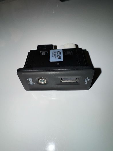 Vw Golf MK7 USB port