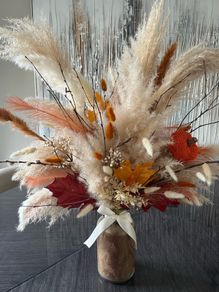 bespoke   flower arrangement