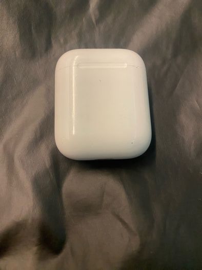 Apple airpods charge case original