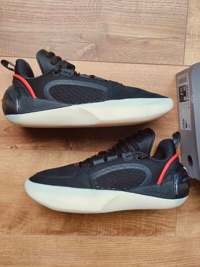 basketball shoes