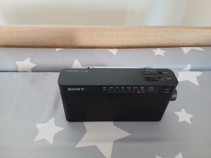 sony radio ICF-306