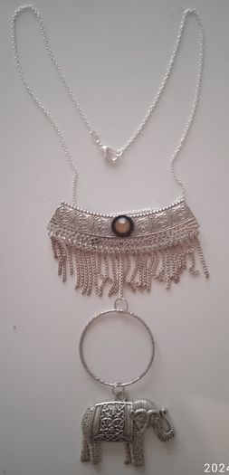 Statement elephant pendant