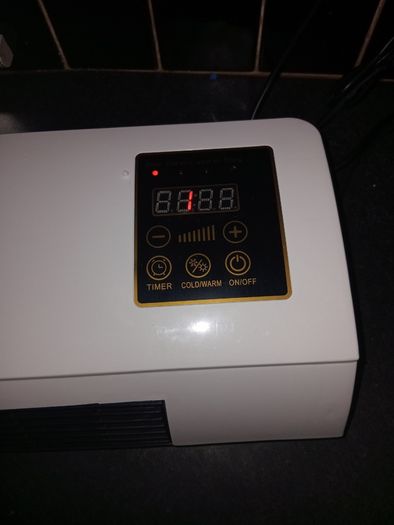Hot and cold wall mounted unit