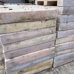 plastic pallets