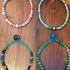 chocker chains