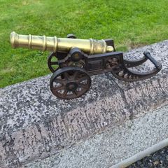 Brass table cannon