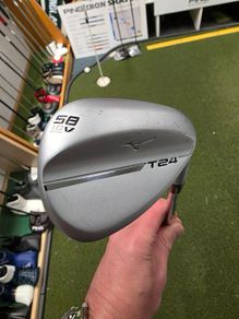 Mizuno T24 58 deg Lob Wedge.