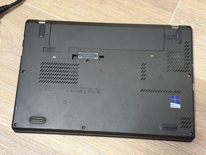 Lenovo ThinkPad X250  i5-5300U 8GB Ram 512GB