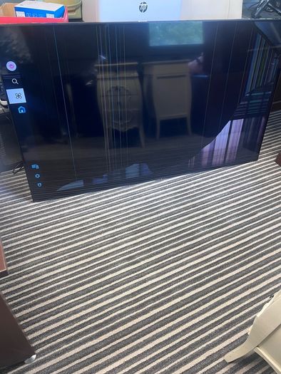 75 inch flatscreen tv READ AD