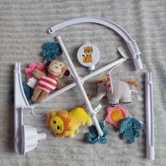 Musical cot mobile