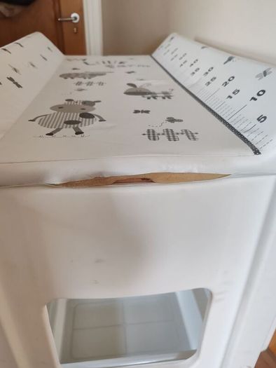 Babylo 2-in-1 Baby Changing Table & Bath