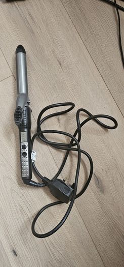 Babyliss Curling Tong with Variable Temperature Control up to 200 degrees