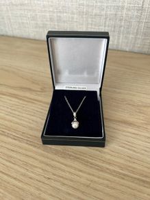 Sterling silver pearl necklace