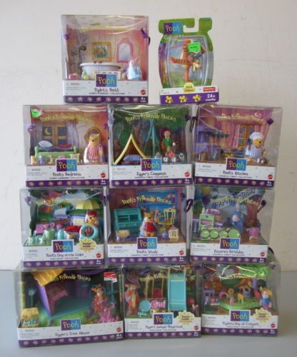 Winnie the Pooh playsets & hardback book