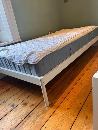 Single bed frame