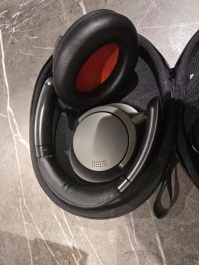 Wireless headphones: 1more Sonoflow (Certified by Hi-Res Audio+ ANC)