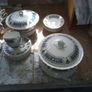 dinner and tea set Image 8
