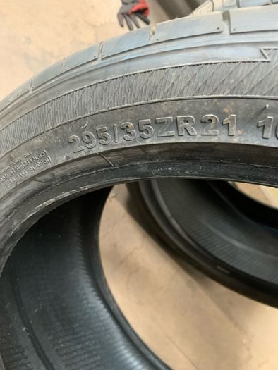 295/35/21 tyres