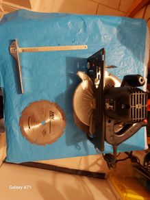 SKIL Circular SAW 5366 F0155366 67, with spar casbide tipped Blade in Hard Case and in excellent condition