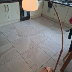 Decorative rose gold lamp