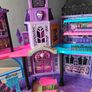 Monster High Haunted High School Dolls House Image 2