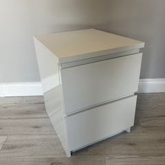 Chest of 2 drawers