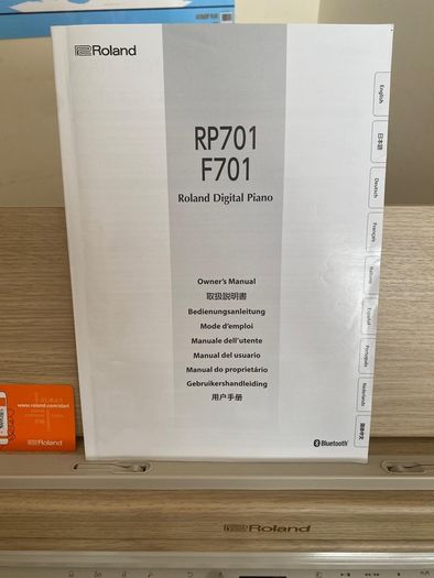 Roland RP701