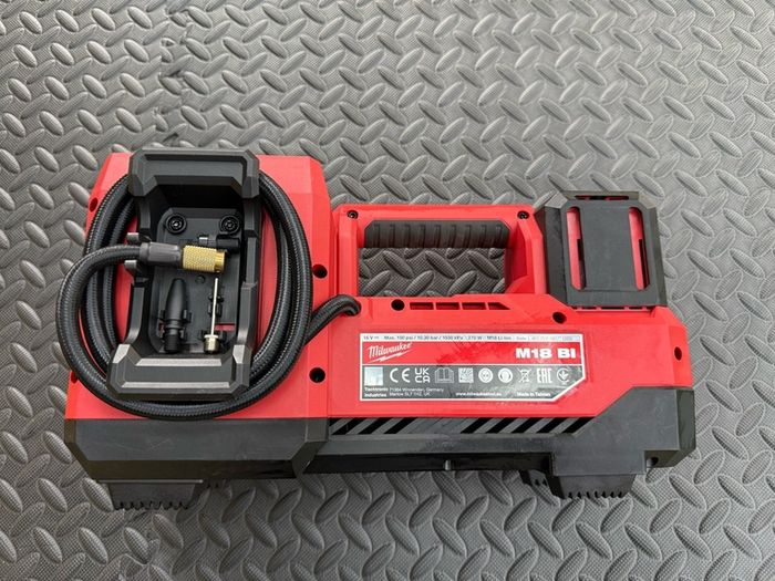 milwaukee tyre inflator