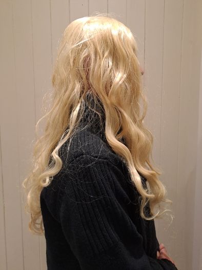 Long blond curly hair Wig