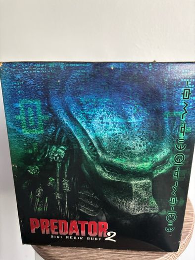 Palisades Predator and Predator 2 Mini Resin Busts