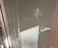 Free pane of glass