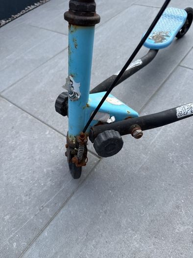 wiggle scooter
