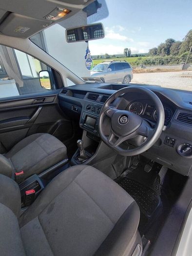 171 Volkswagen Caddy 1.6 TDI | 127,000 km