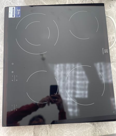 Electrolux 60cm Electric Ceramic Hob IEHF6241FOK